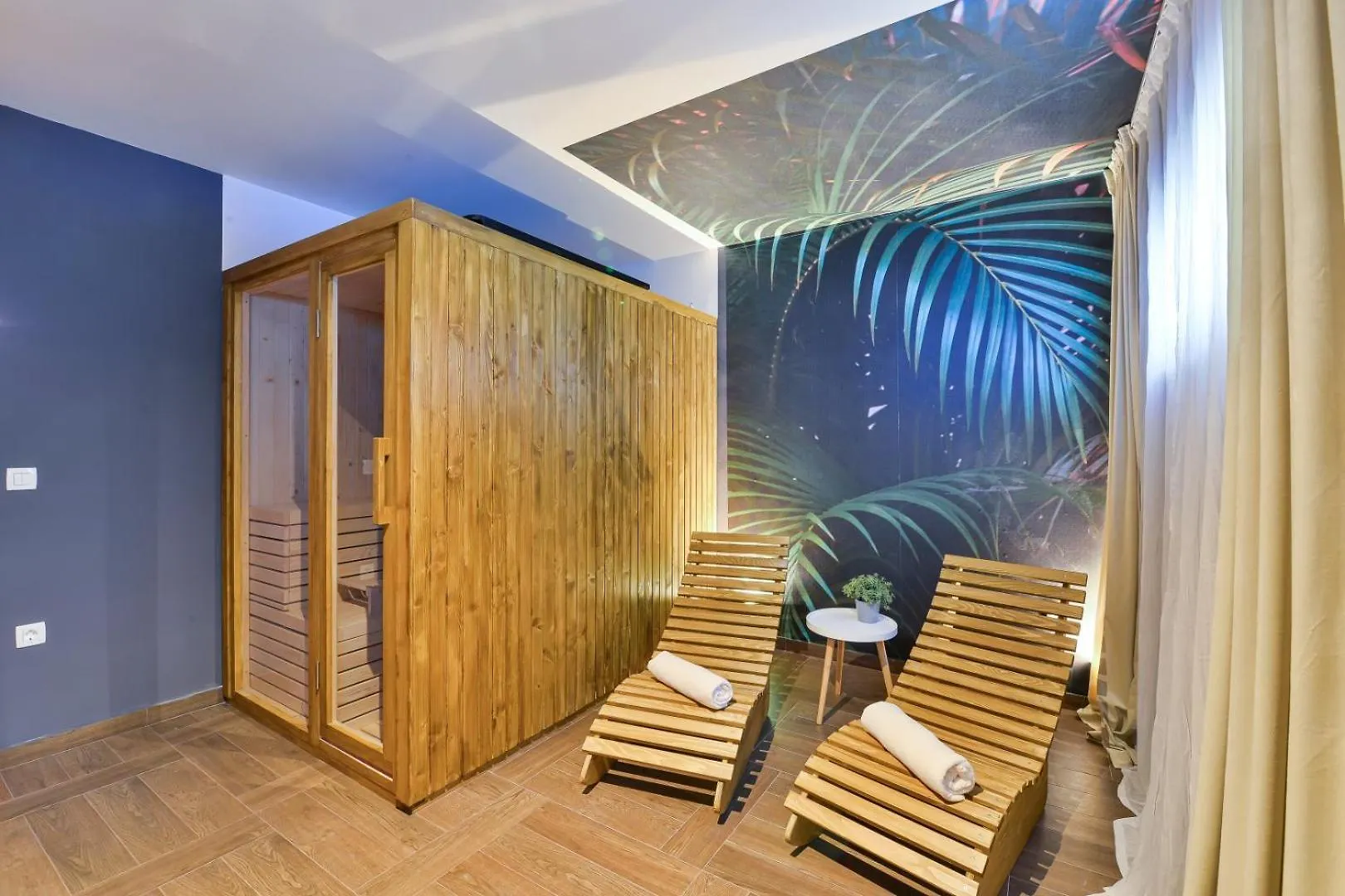Crowonder Villa Adriana - Villa With Heated Swimming Pool, Jacuzzi And Sauna ザダル