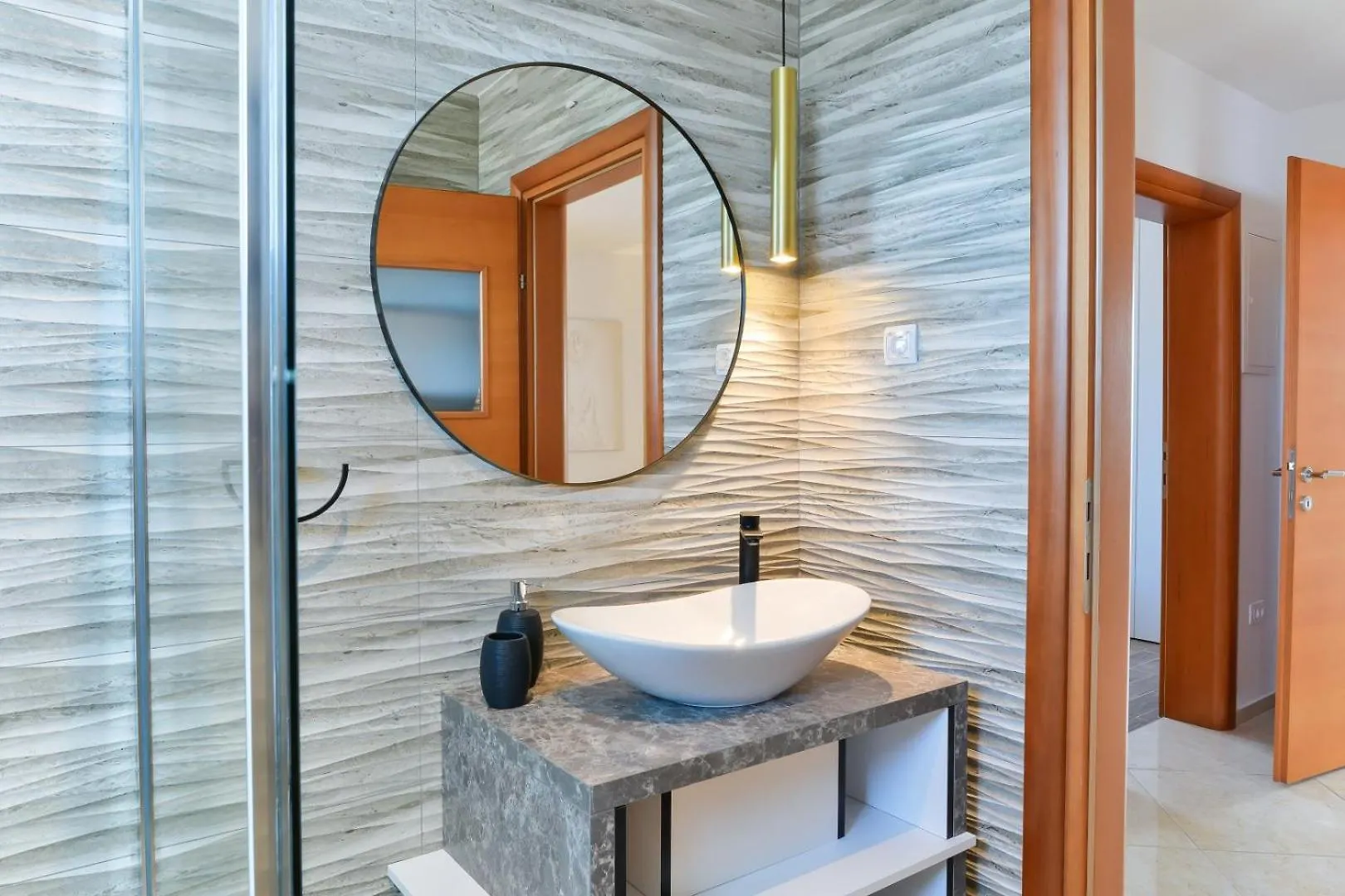 Crowonder Villa Adriana - Villa With Heated Swimming Pool, Jacuzzi And Sauna ザダル 0*,
