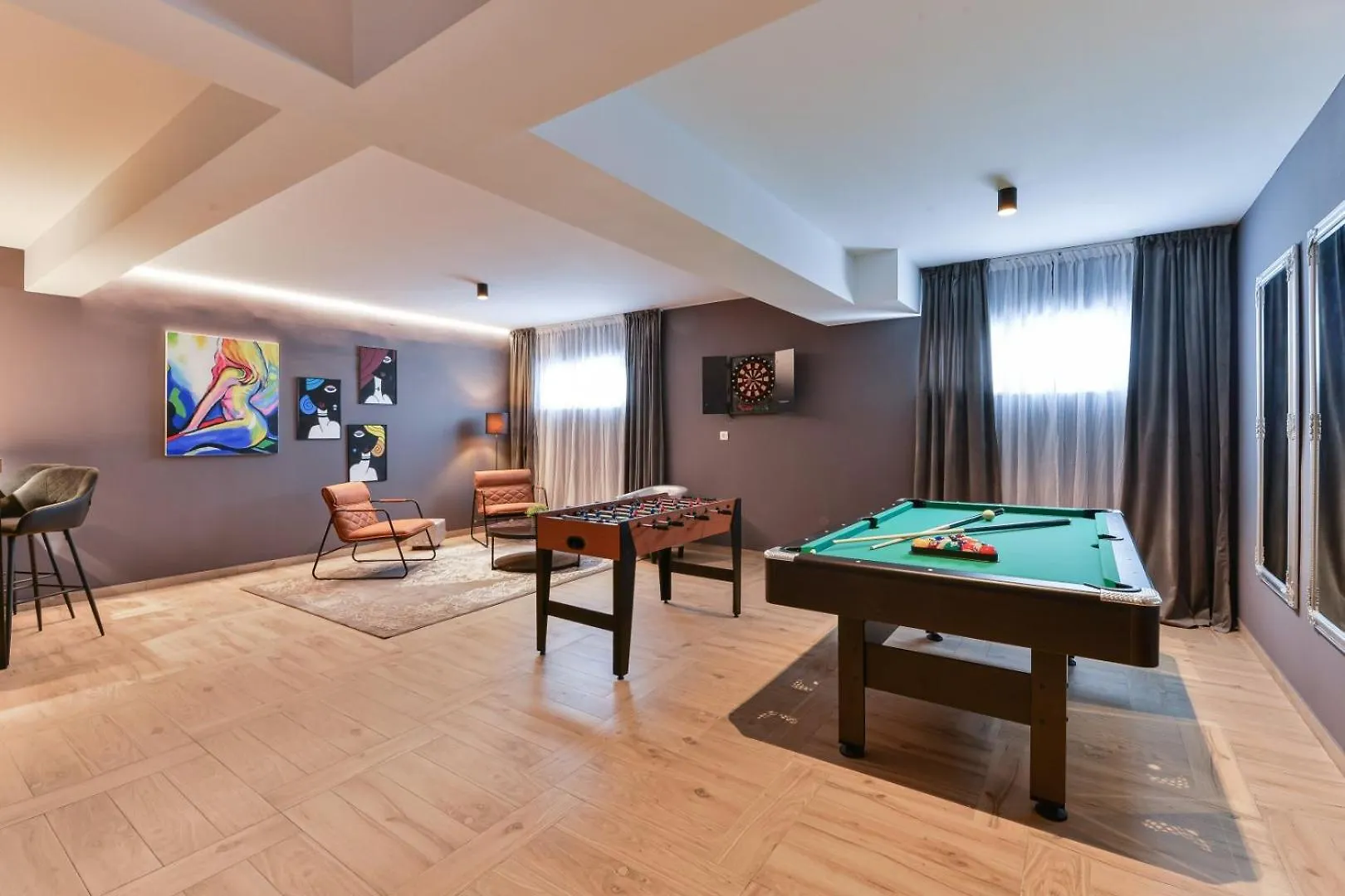 Crowonder Villa Adriana - Villa With Heated Swimming Pool, Jacuzzi And Sauna ザダル
