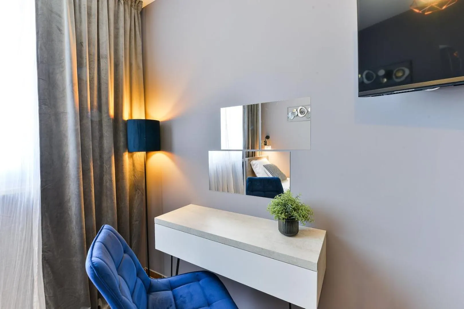 Crowonder Villa Adriana - Villa With Heated Swimming Pool, Jacuzzi And Sauna ザダル